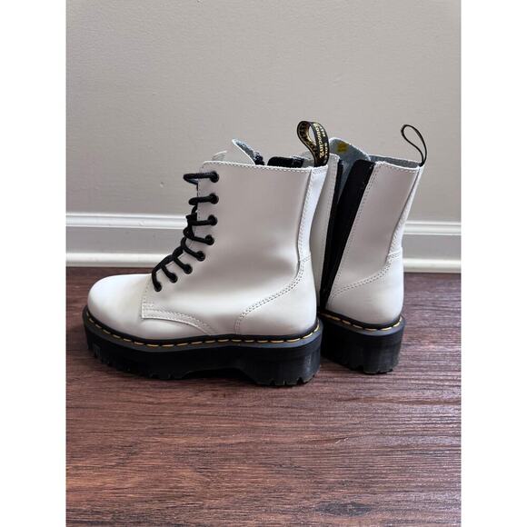 Dr Martens Airwalk White leather platform with Side Zipper - Picture 3 of 7